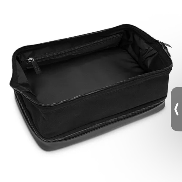 BEIS Black Dopp Kit - Picture 5 of 13